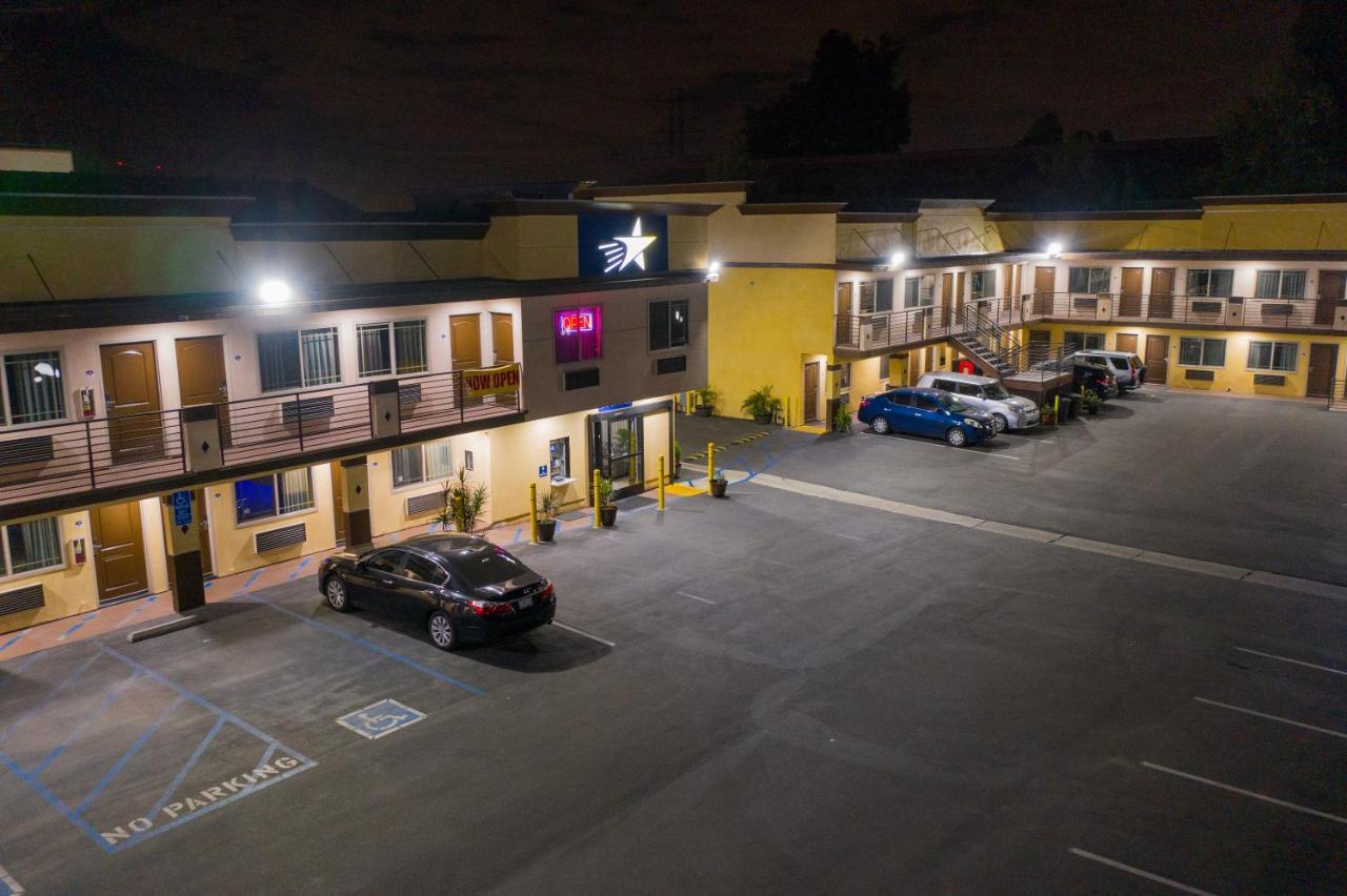 Starlight Inn South El Monte Esterno foto